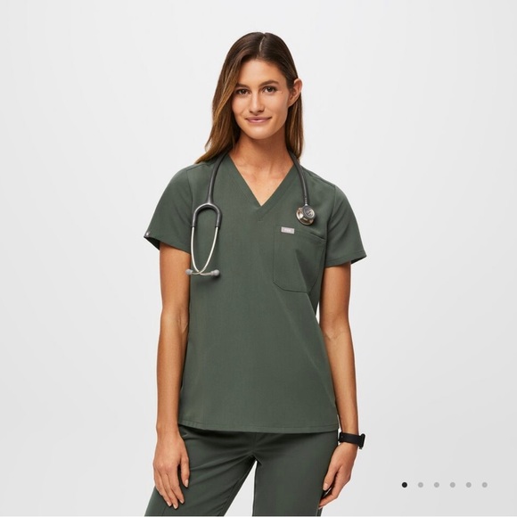 Figs Catarina™ One-Pocket Scrub Top, Martini- Size S - Picture 7 of 9